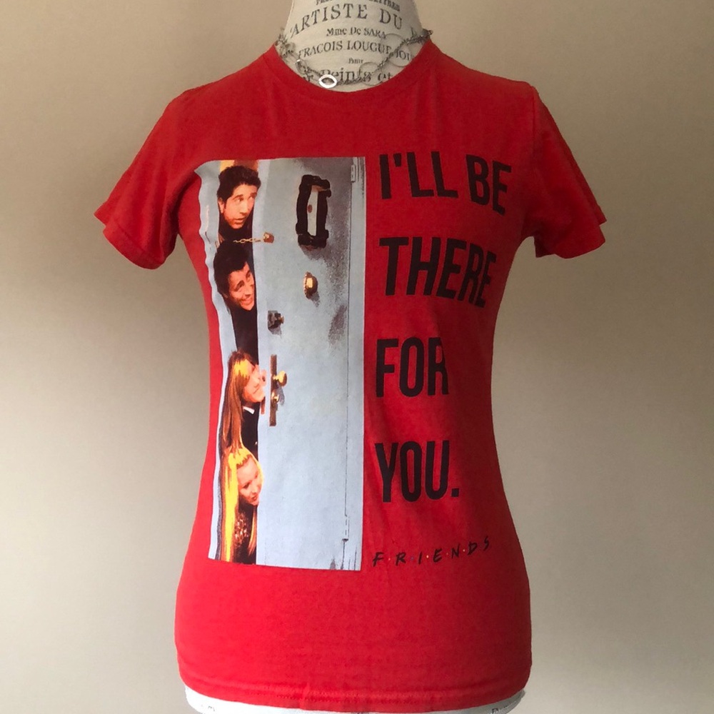 Friends T-shirt, Fitted, Red (size small)